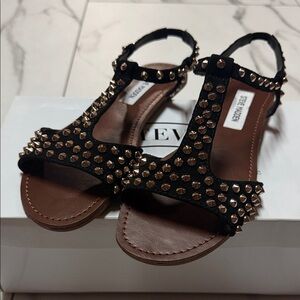 Steve Madden Black and Gold Studded Sandals Brand New